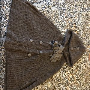 Tocca Sweater Cape